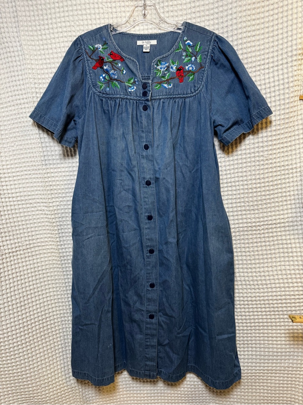 Go Softly Patio Denim Chambray Embroidered Cardinal House Dress Size Medium
